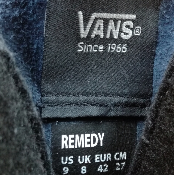 VANS Snow/Winter boots - Picture 2 of 3